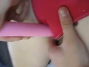 Homemade film of amateur teen using dildo on her pussy